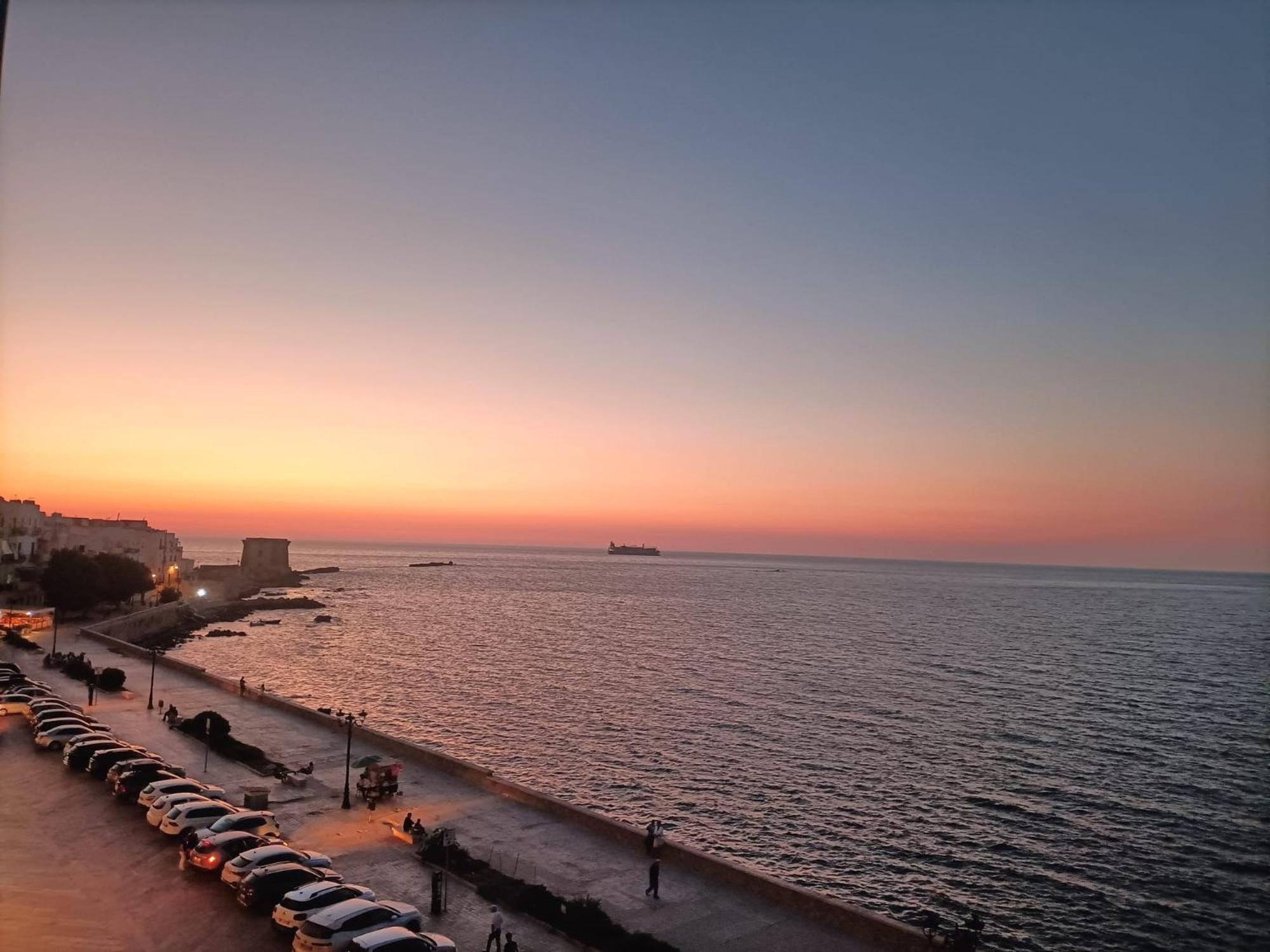 Attico Vista Mare Trapani Apartment Luaran gambar